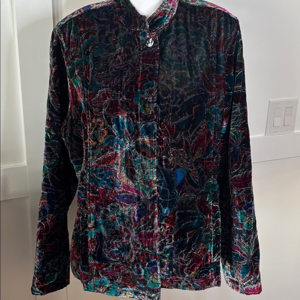 Chico's Vibrant Velvet Jacket size 2 in excellent condition - Picture 1 of 9